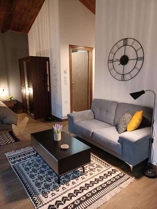 Luxury Apartment With Balcony Mytilene Exterior foto
